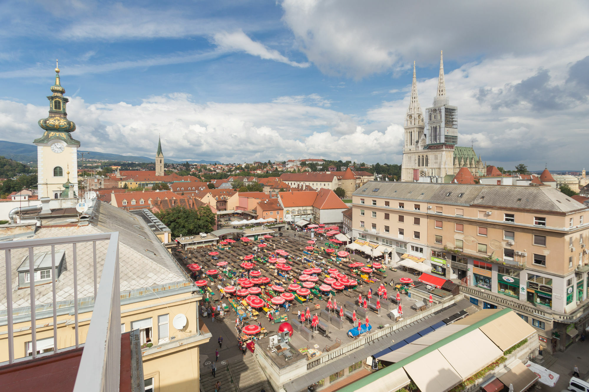 Angel Main Square Center Zagreb Apartamento Exterior foto